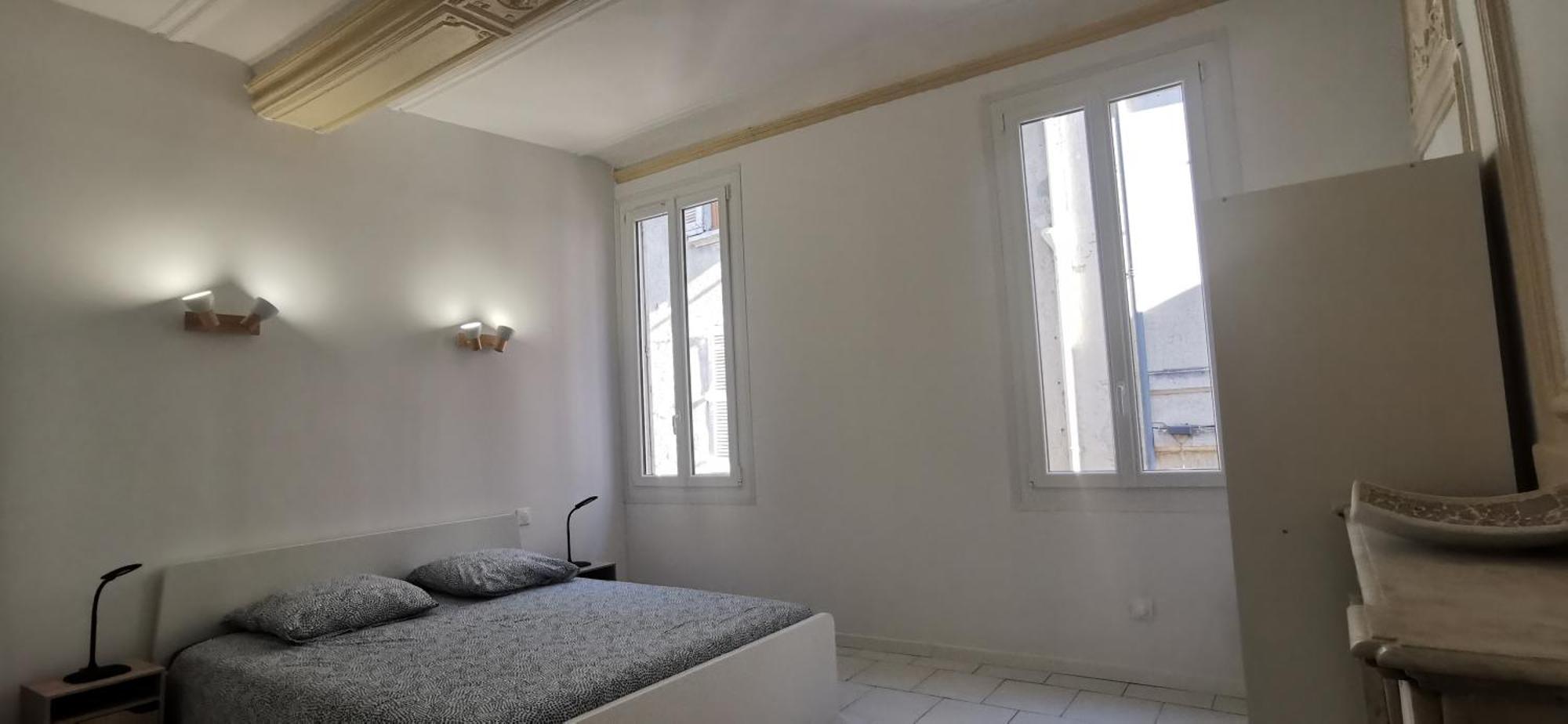 Appartements Et Studio Renoves En 2022, Intra Muros Avignon Exterior photo